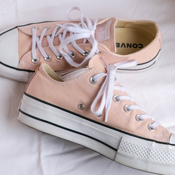 Platform Low Top Converse Light Pink Women’s US 8 - Picture 1 of 7